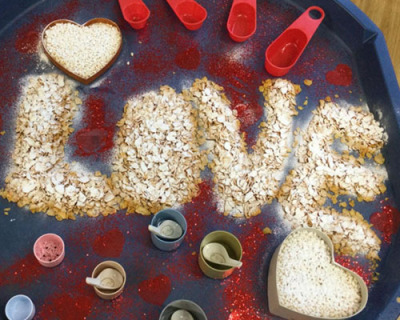 valentines-messy-play